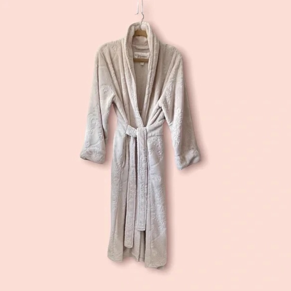 Stan Herman super-soft textured cream-colored robe EUC